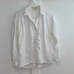 Size XS; Cloth & Stone Button down with sleeve details